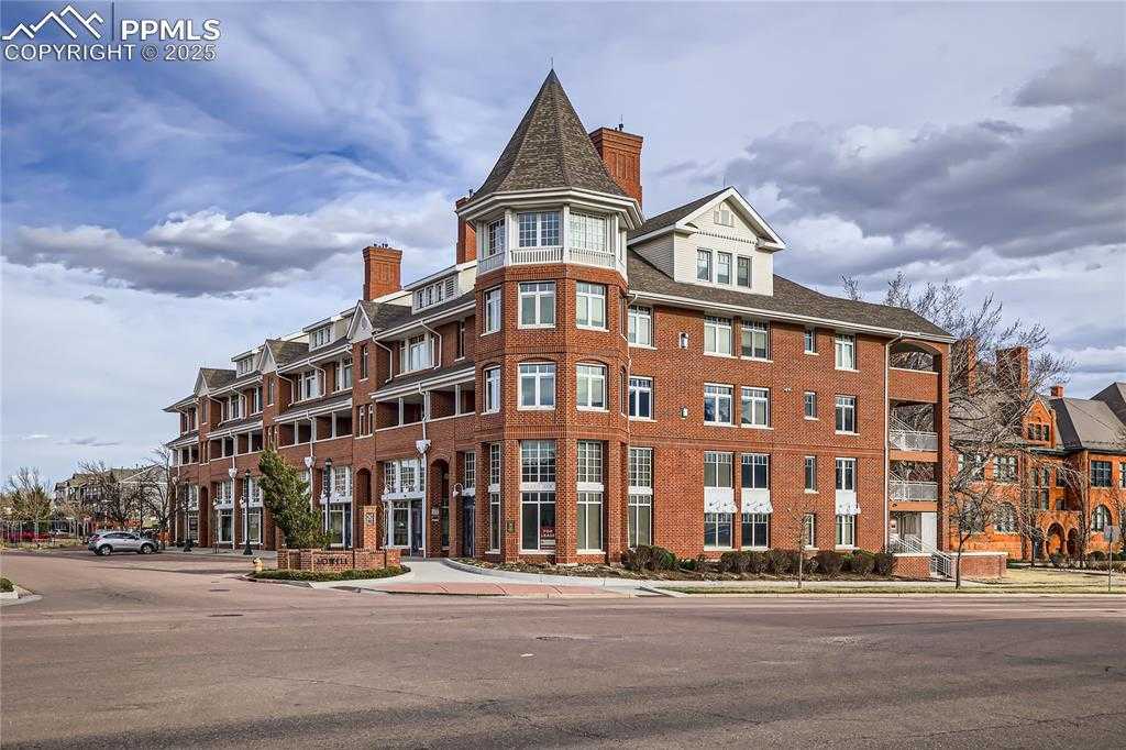 201 E. Las Animas St photo 1 of 17