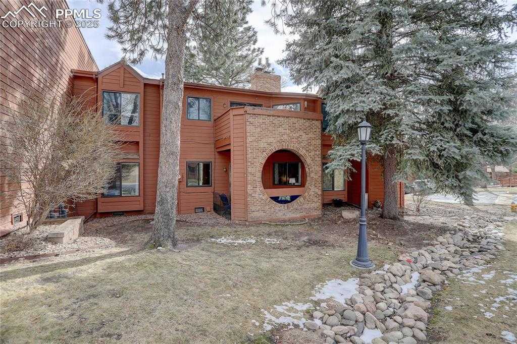 4751 Daybreak Cir photo 1 of 31
