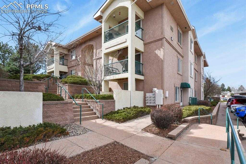 3080 Mandalay Grv photo 1 of 34