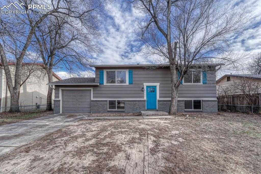 2523 Ember Dr photo 1 of 50