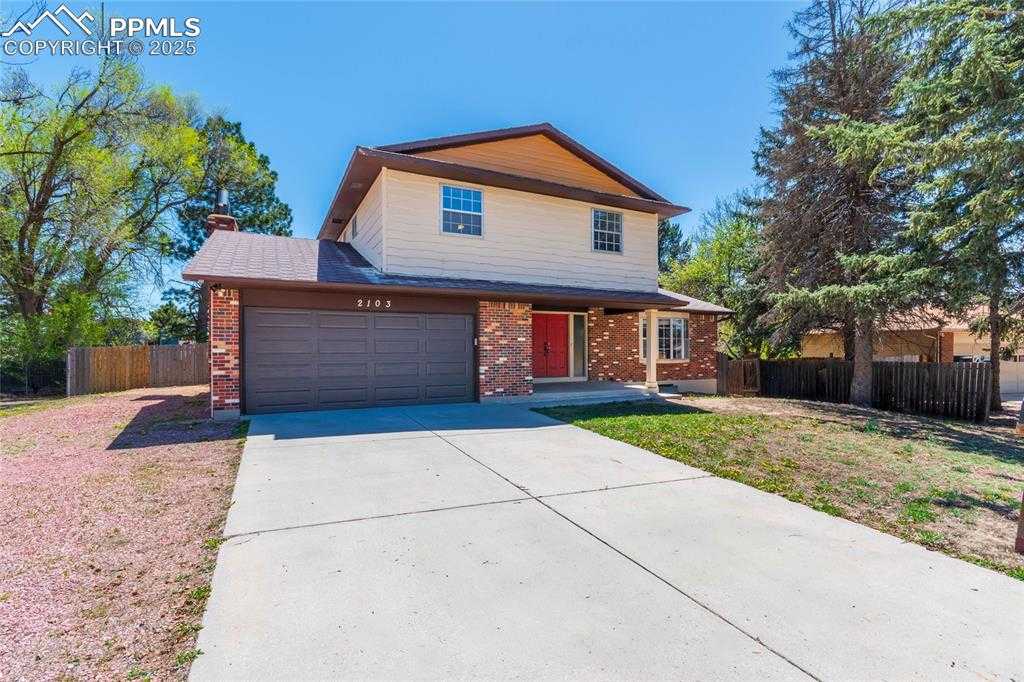 2103 E. Greenwich Cir photo 1 of 44