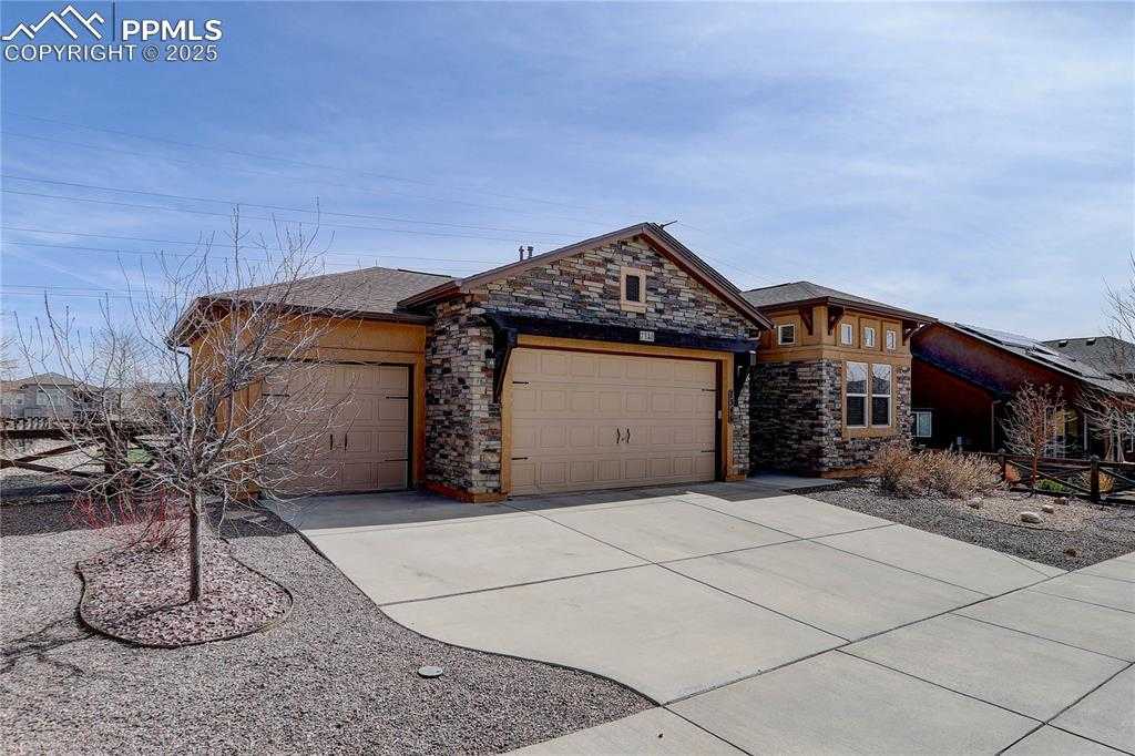 7346 Horizon Wood Ln photo 1 of 43