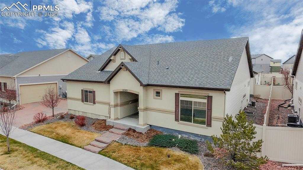 6562 Golden Briar Ln photo 1 of 45