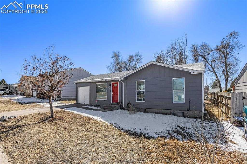 4087 London Ln photo 1 of 38
