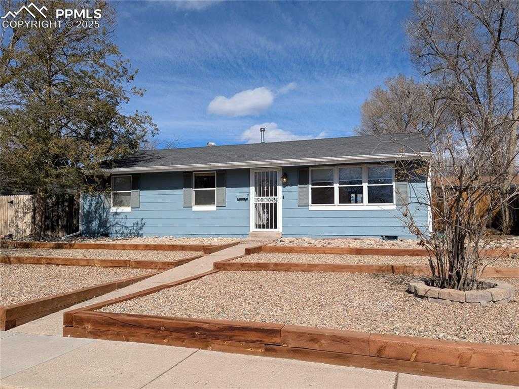 2613 Wren Dr photo 1 of 37