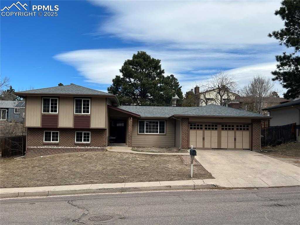 3124 Squaw Valley Dr photo 1 of 29