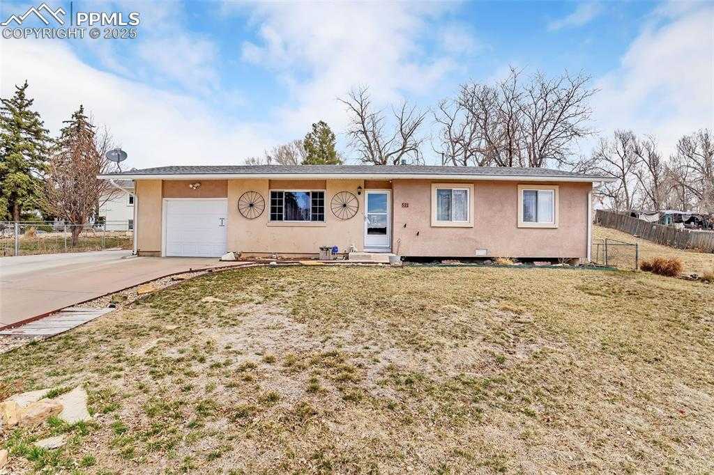 522 Squire St photo 1 of 28