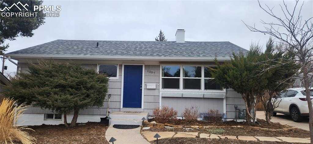 1307 Howard Ave photo 1 of 30