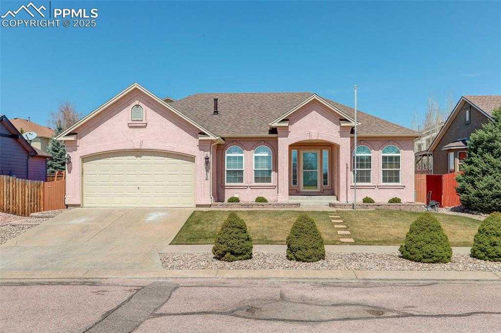 7462 Corsicana Dr photo 1 of 34