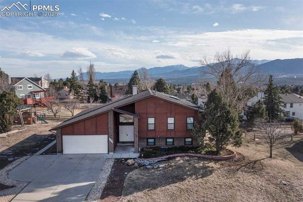 505 Wuthering Heights Dr photo 1 of 32