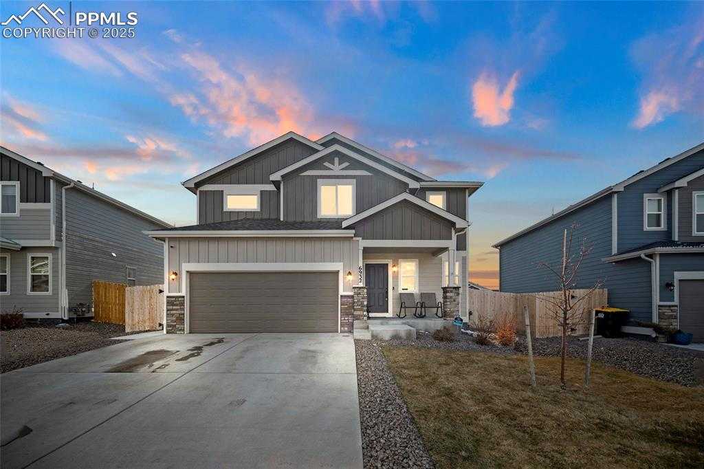 6932 Akela Ln photo 1 of 38
