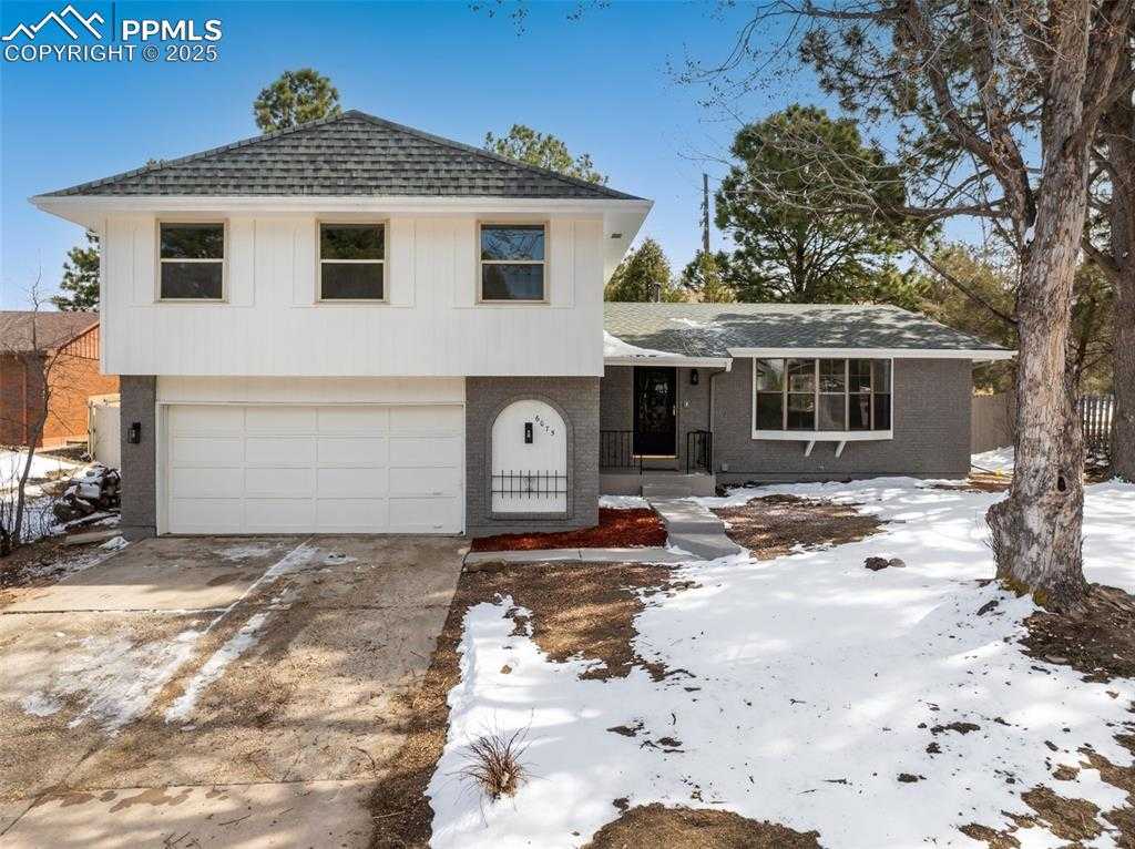 6075 Castlewood Ln photo 1 of 35