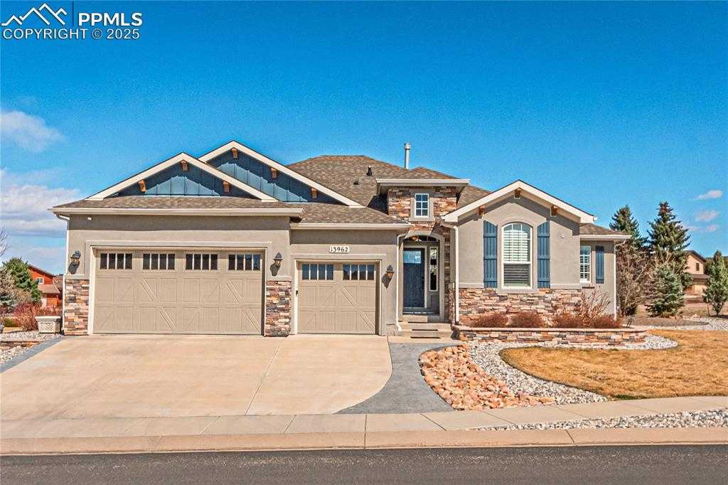 13962 Rivercrest Cir photo 1 of 36