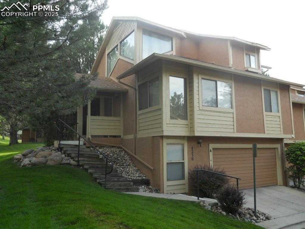 4230 Autumn Heights Dr photo 1 of 13