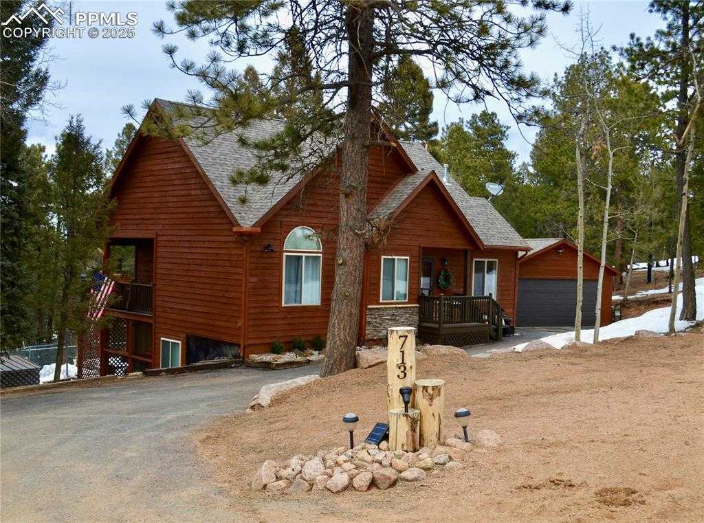 713 Spring Valley Dr photo 1 of 38