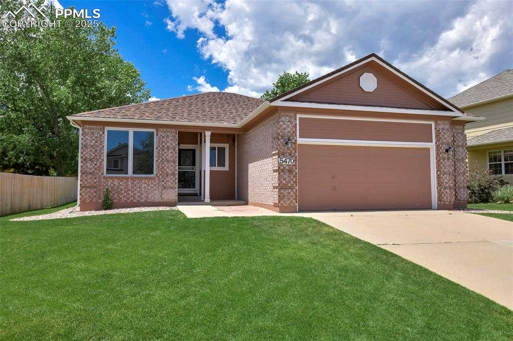 5470 Backglen Dr photo 1 of 23