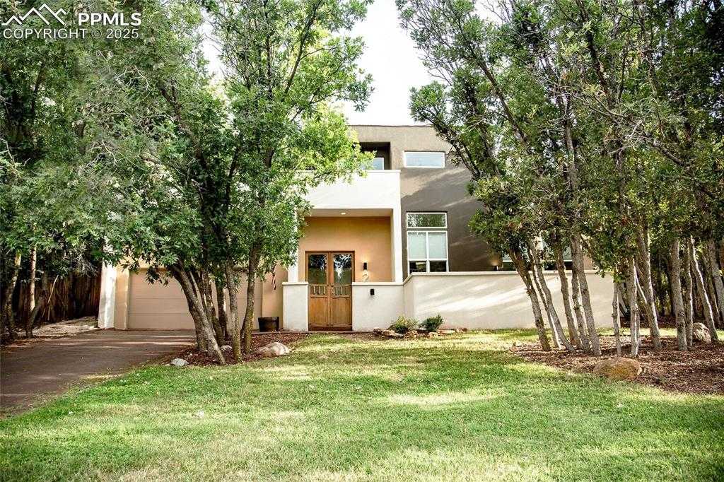 2 Stover Ln photo 1 of 22