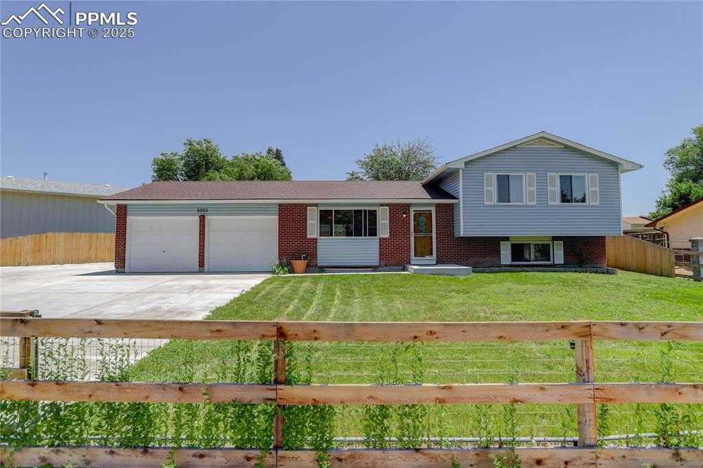 6925 Burroback Ave photo 1 of 50