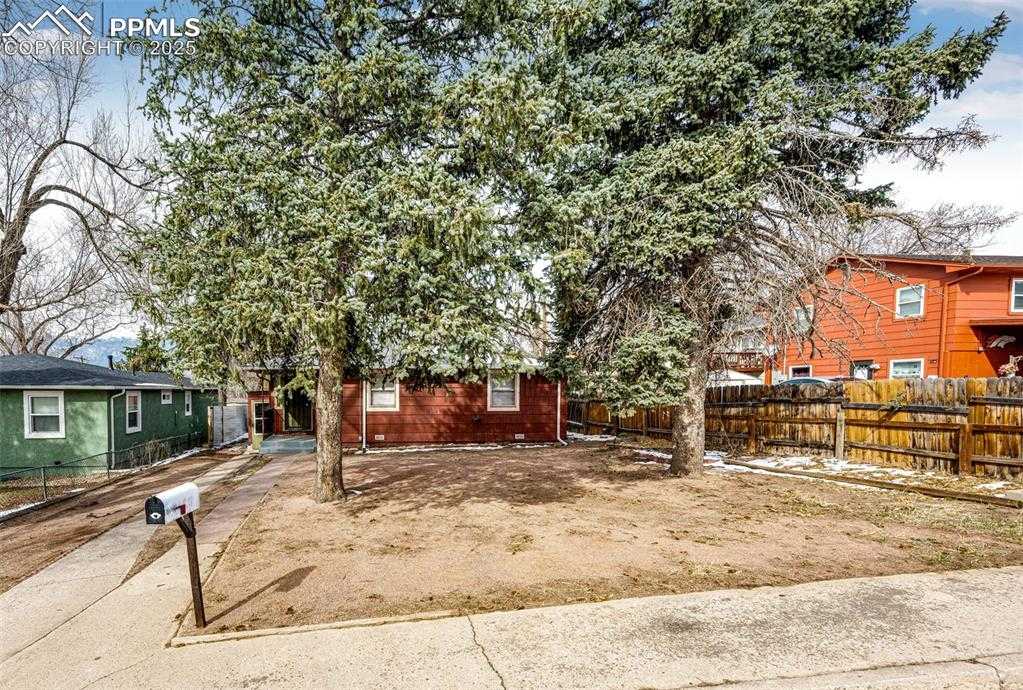 1124 Iowa Ave photo 1 of 34