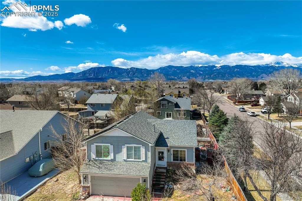 4211 Coolwater Dr photo 1 of 36