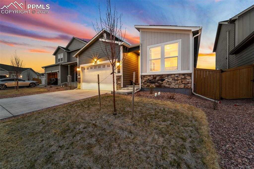 8093 Yellowleaf Pl photo 1 of 34