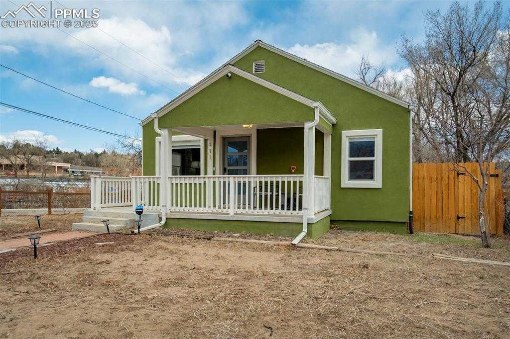 411 Olive St photo 1 of 48