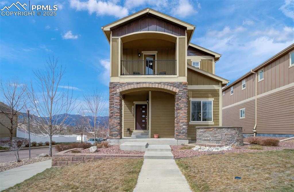 1354 Antrim Loop photo 1 of 36