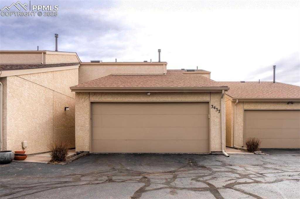 3437 Trenary Ln photo 1 of 50