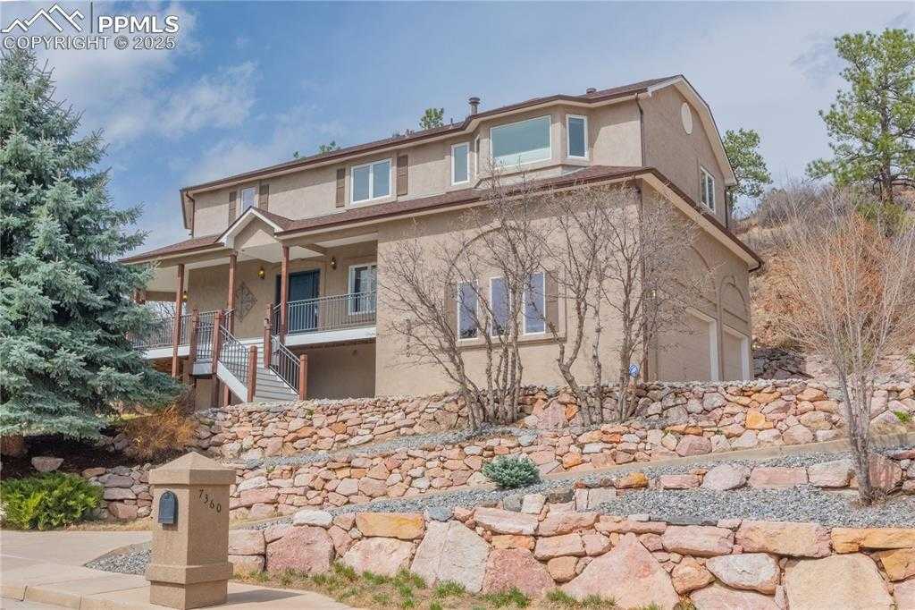 7360 Winding Oaks Dr photo 1 of 50