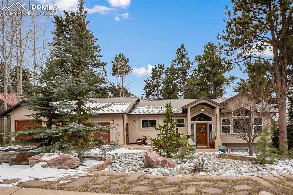 641 Skyline Dr photo 1 of 44
