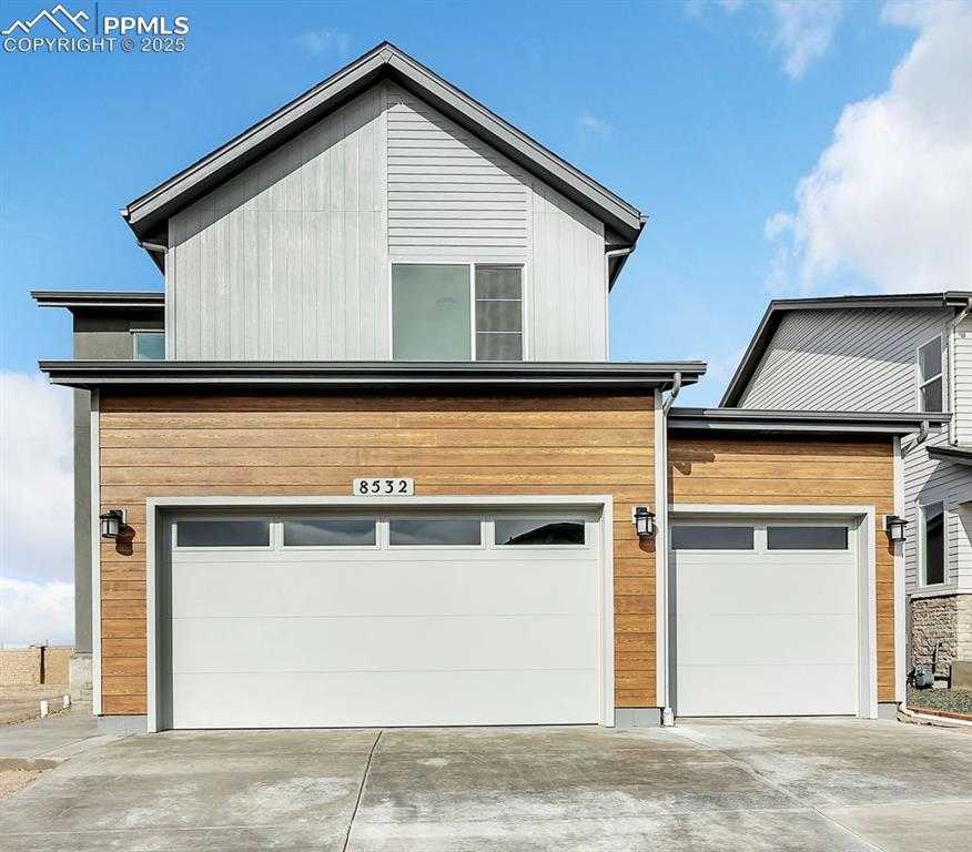 8532 Noreen Falls Dr photo 1 of 26