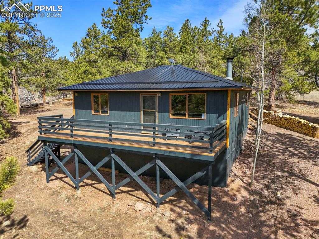 29 Deerfield Ln photo 1 of 33