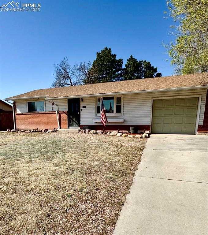 2614 Willard Dr photo 1 of 34