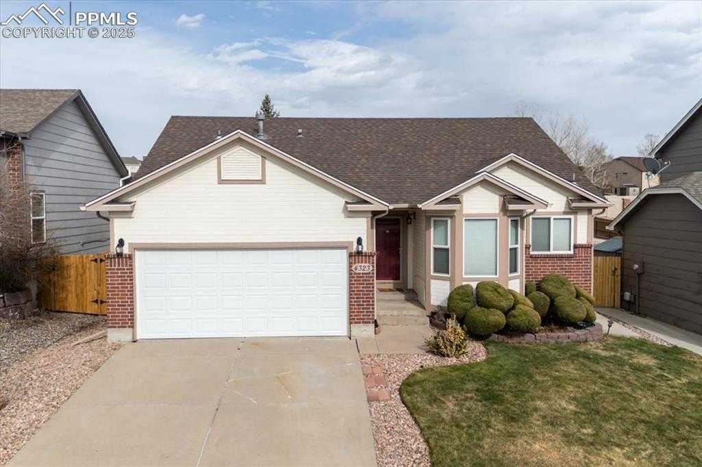4323 Slice Dr photo 1 of 41