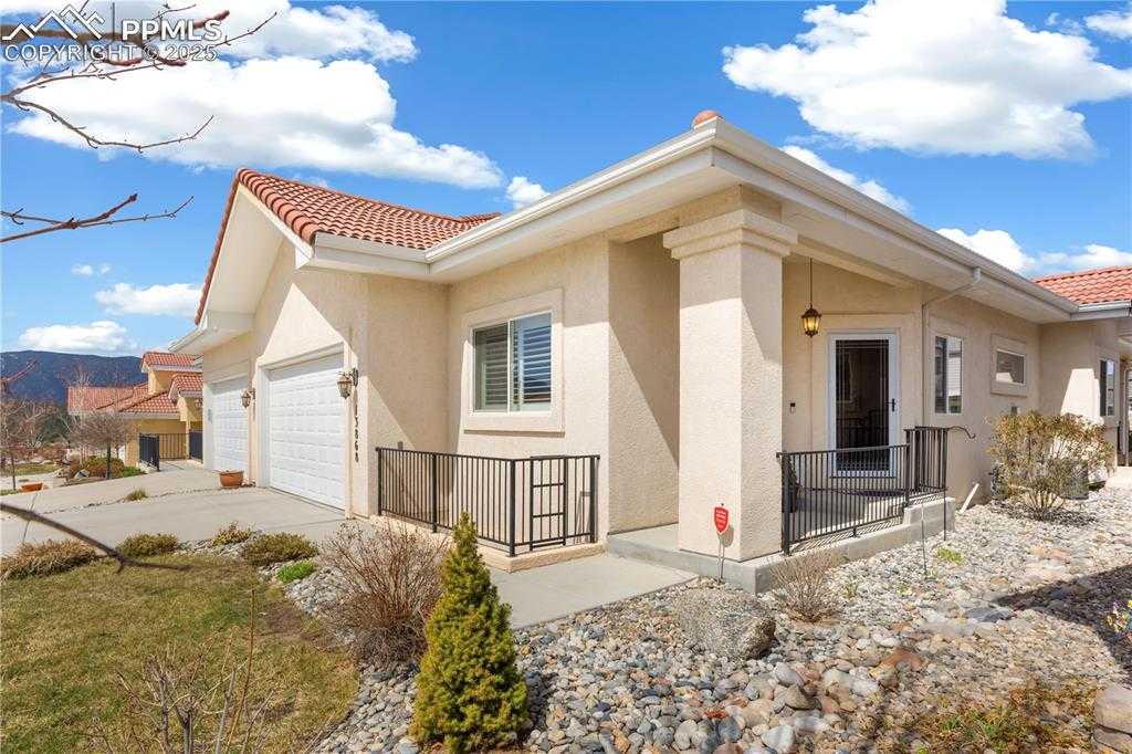 13868 Paradise Villas Grv photo 1 of 41