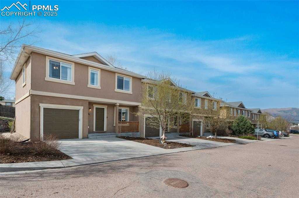 2661 Lynbarton Point photo 1 of 37