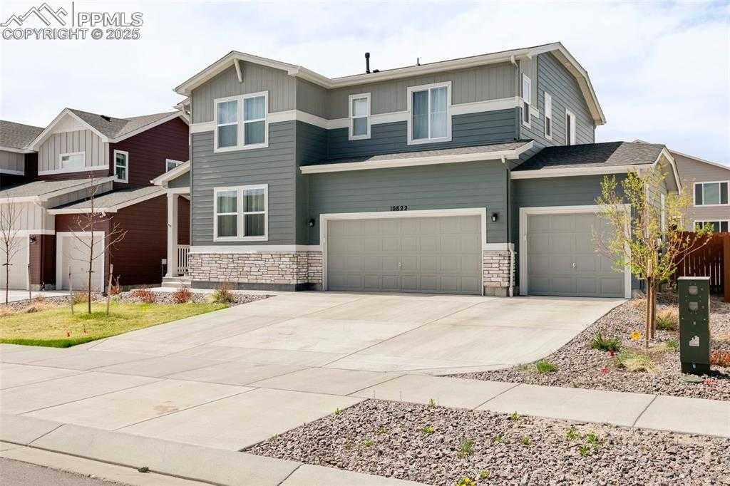 10822 Rolling Peaks Dr photo 1 of 45