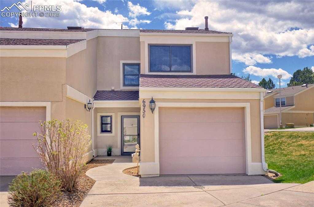 6950 Gayle Lyn Ln photo 1 of 37