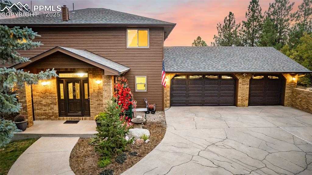 1310 Spinnaker Trl photo 1 of 42