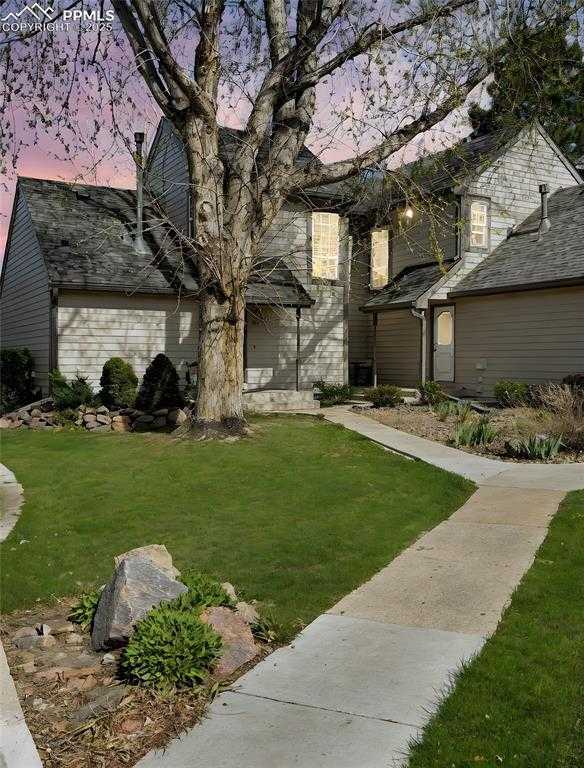 422 Cobblestone Dr photo 1 of 44