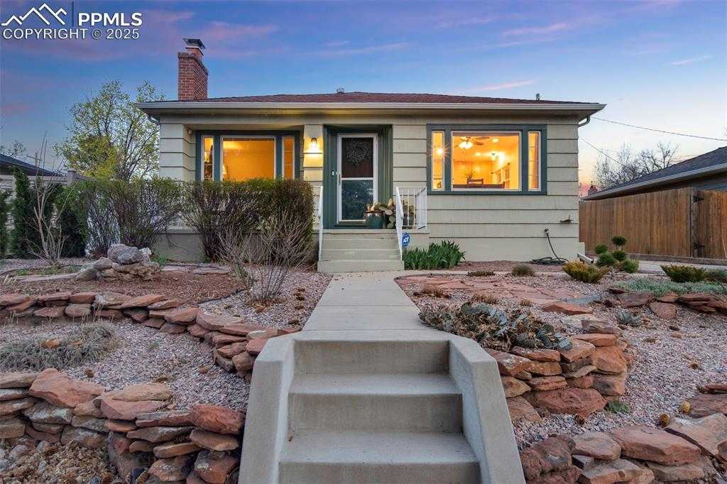 811 Farragut Ave photo 1 of 50