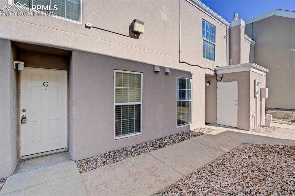 3250 Van Teylingen Dr photo 1 of 29