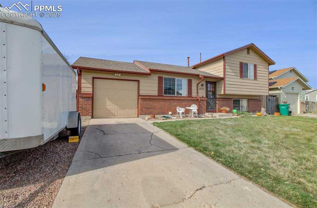 4735 Wineskin Cir photo 1 of 32