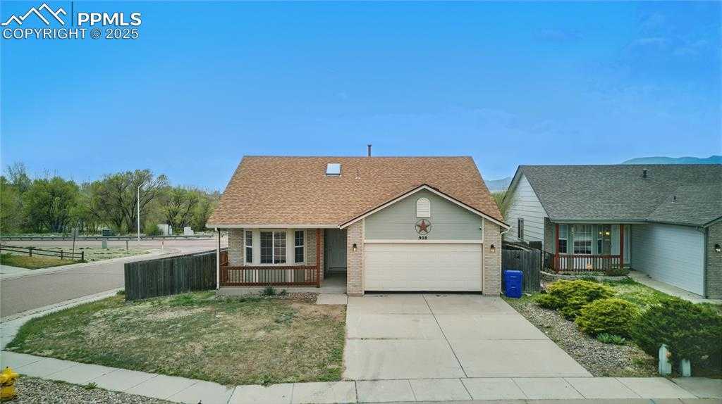 908 Red Brooke Dr photo 1 of 30