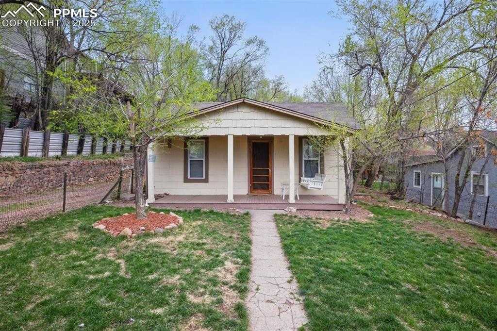 1416 Ivy Pl photo 1 of 28