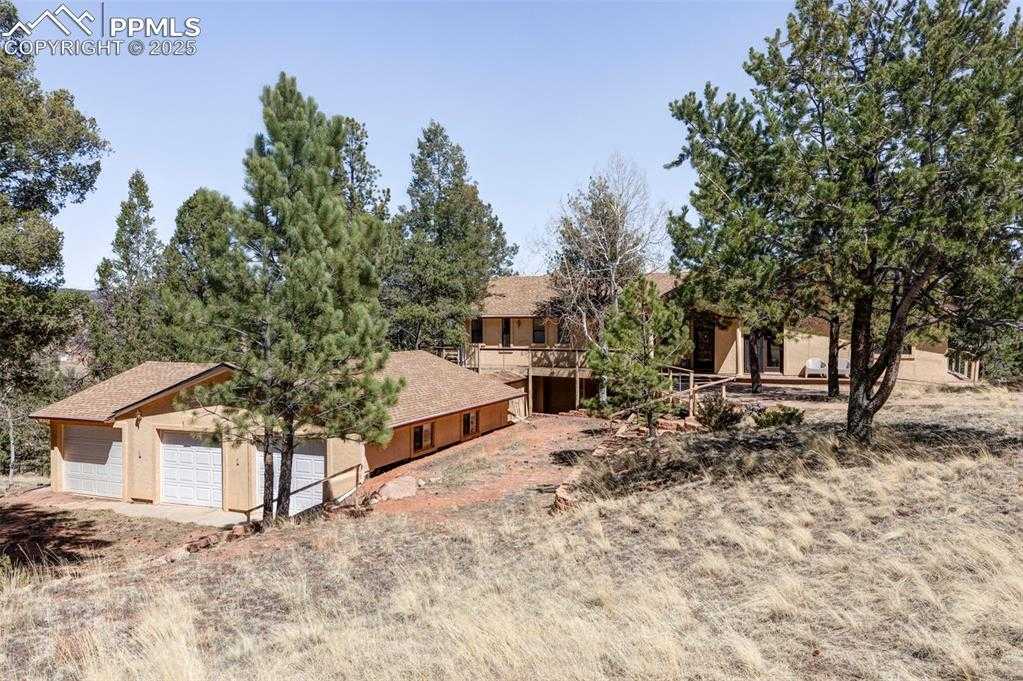 280 Highland Meadows Dr photo 1 of 35