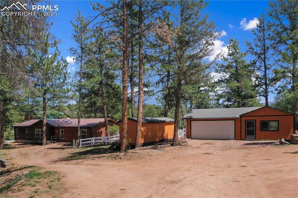840 Obsidian Dr photo 1 of 49