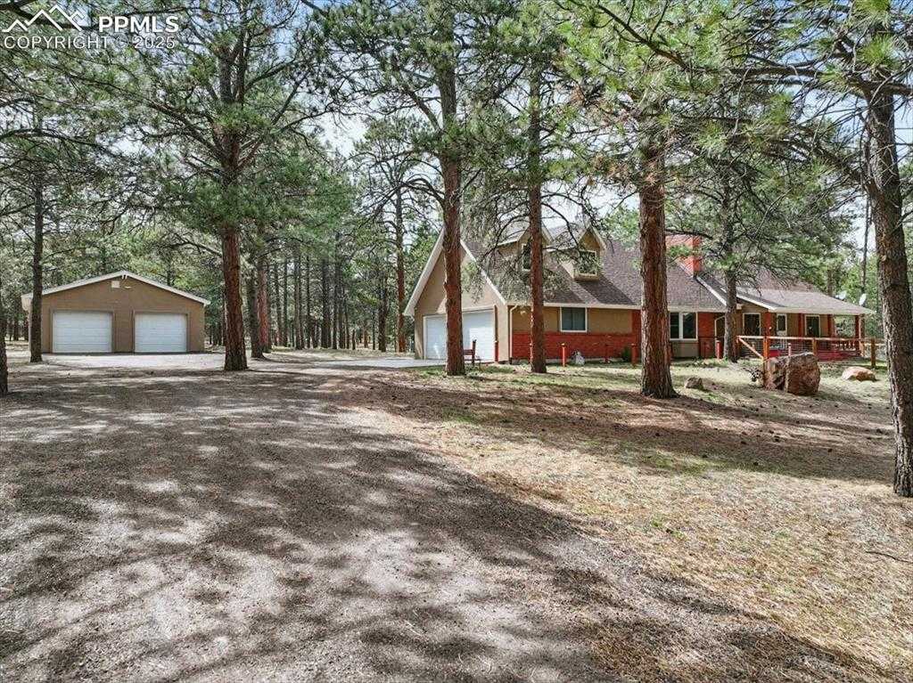 17720 Canterbury Dr photo 1 of 48