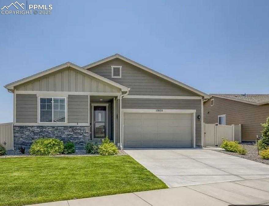 12835 Stone Valley Dr photo 1 of 38