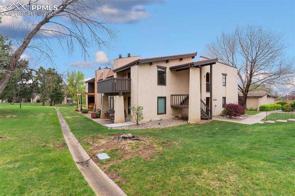 3109 Broadmoor Valley Rd photo 1 of 20